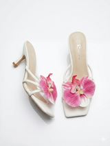 Floria Élégance – Sandales Chic à Fleur 788-10